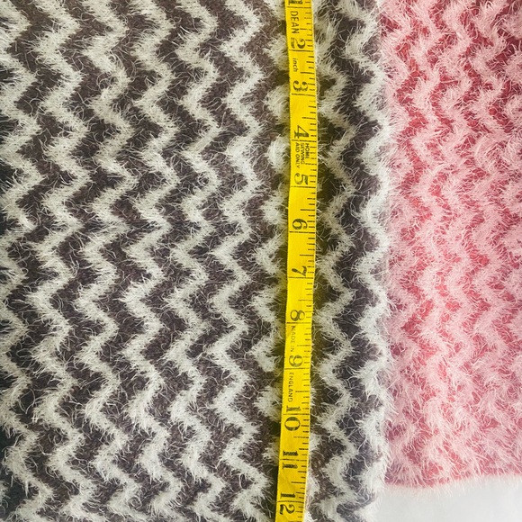 Fuzzy Chevron Pattern Scarf Brown - Picture 10 of 11